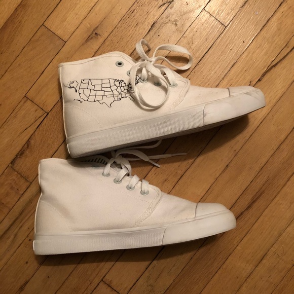 BANGS National Nomad Sneakers with Map - Picture 2 of 3